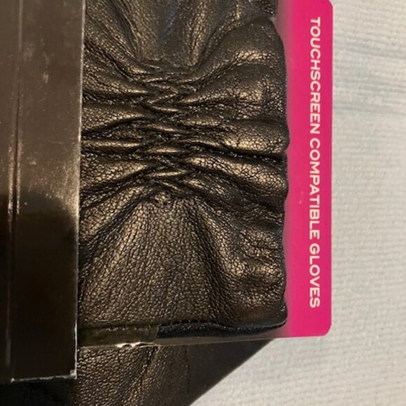 Isotoner Gloves Black Leather Size M/L - Picture 2 of 5